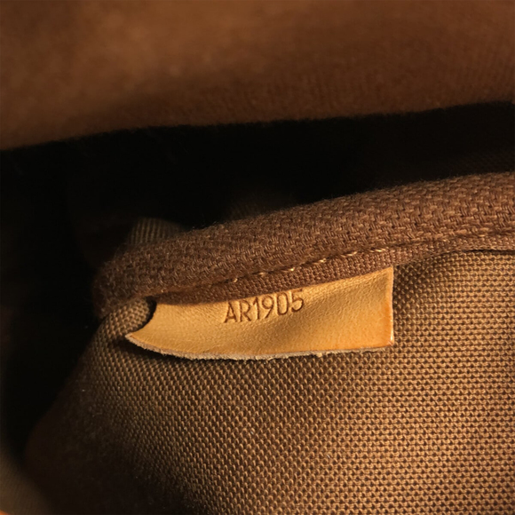 LOUIS VUITTON Monogram Saumur 35 Crossbody Bag - Picture 7 of 13